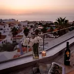 Serenity Ocean View 1br With Terrace, Pool & Walk To Beaches Apartmán Costa Adeje (Tenerife)