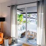 Serenity Ocean View 1br With Terrace, Pool & Walk To Beaches Apartmán Costa Adeje (Tenerife)