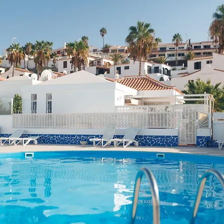 Serenity Ocean View 1br With Terrace, Pool & Walk To Beaches Апартаменти Адехе